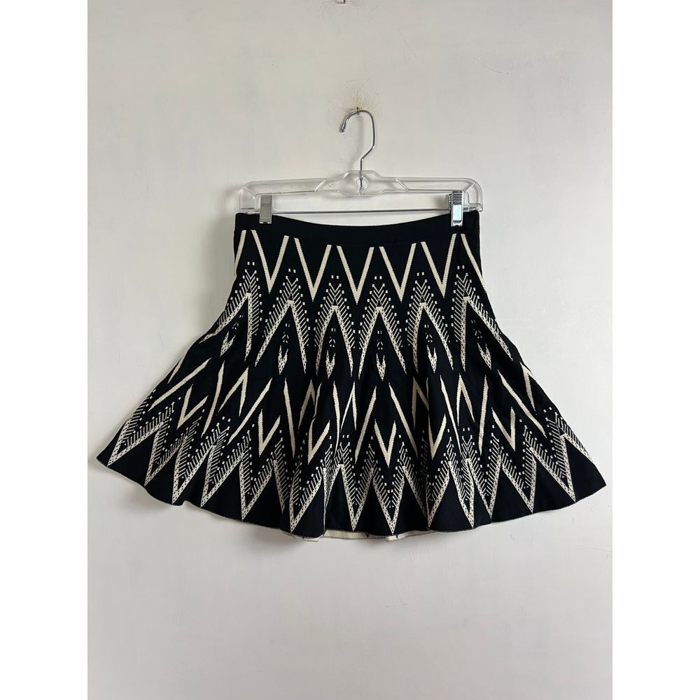 Lush Skirt‎ Women's Medium NWT